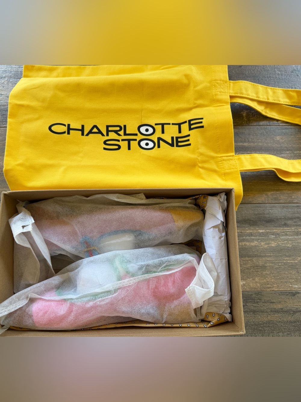 Charlotte Stone Rhiannon Size 10 Nassau Suede Mary Jane Mismatched Ballet Flat - Picture 14 of 14